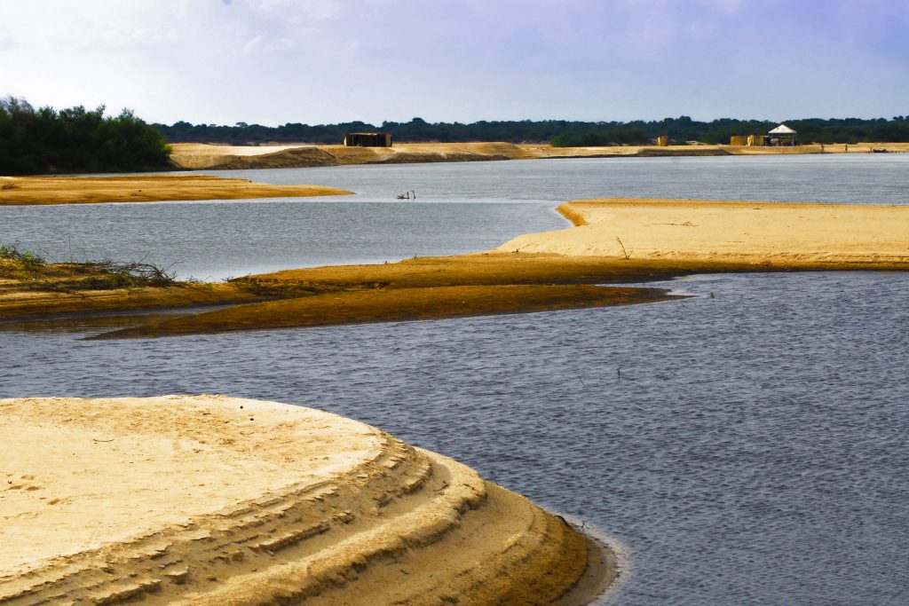 Pontos turísticos da região Norte do Brasil: Rio Araguaia - Tocantins | Crédito: Shutterstock